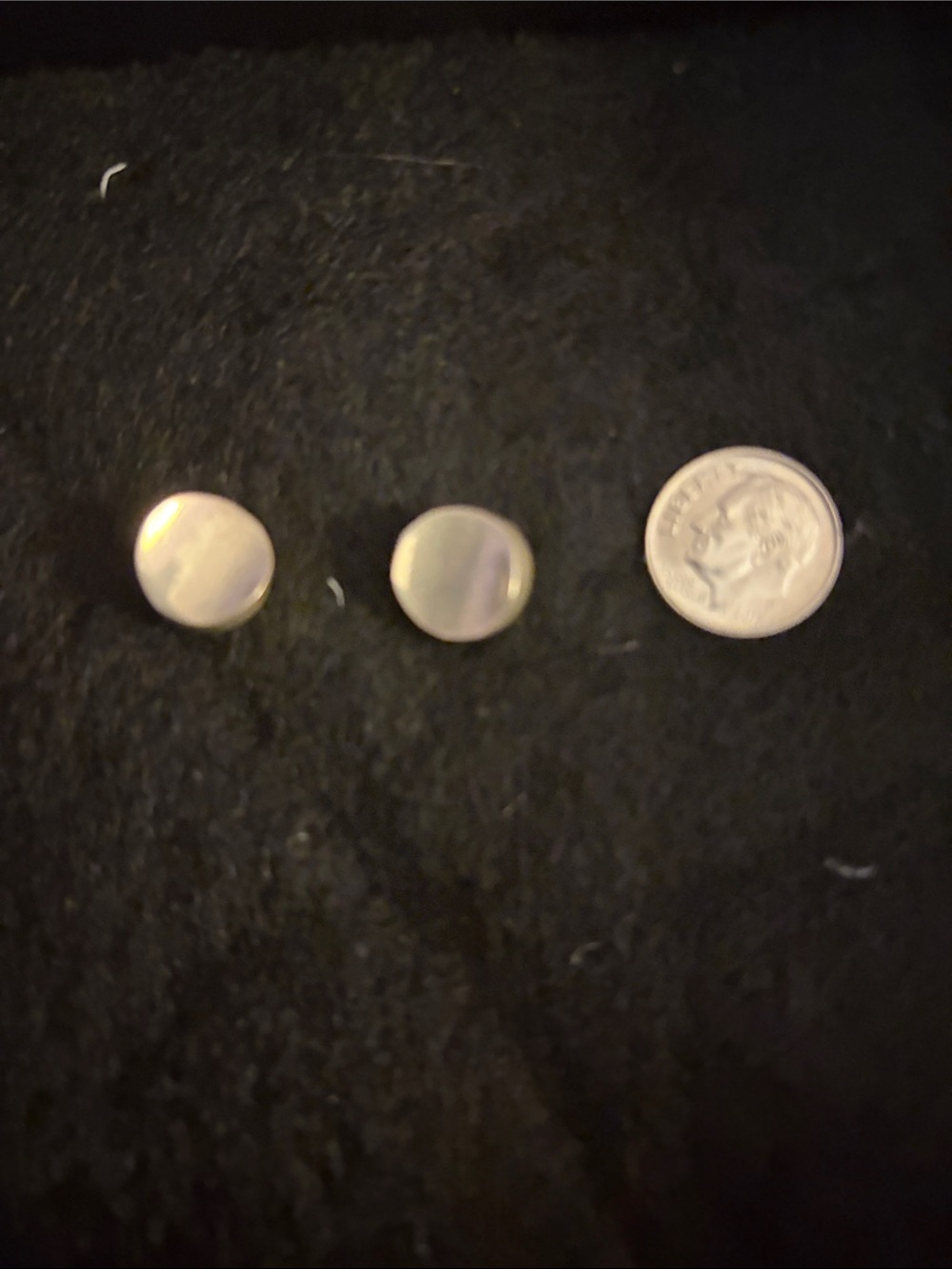 Vintage Minimal Round Silver Stud Earrings - Classic Women Jewelry - Picture 2 of 8
